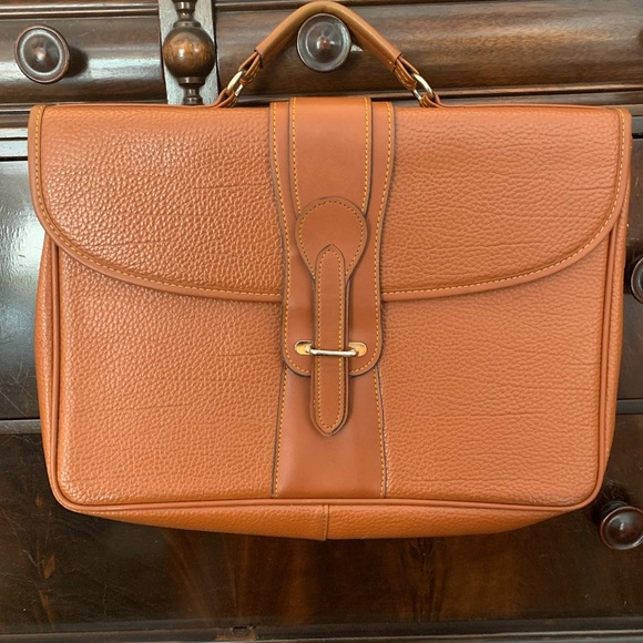 COPY - Dooney and Burke messenger bag/ crossbody/ laptop. Pebble leather. - Picture 3 of 8